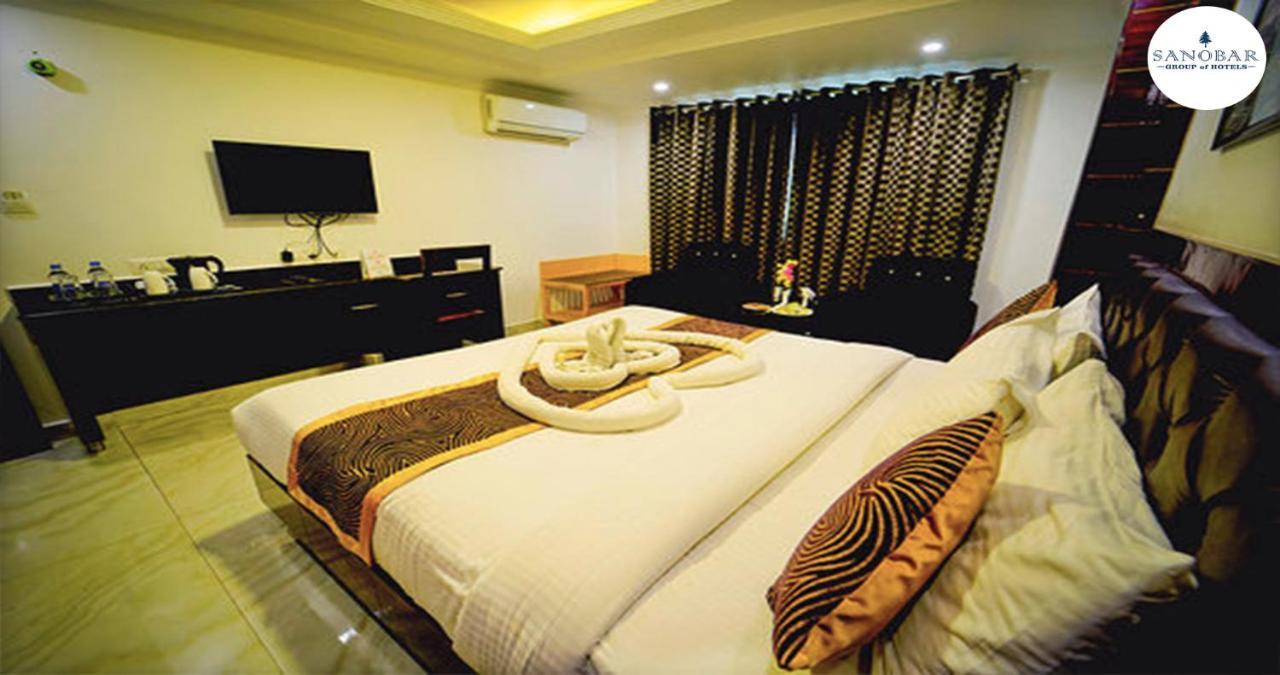 Hotel White Grand Shimla - In City Centre - A Centrally Ac Hotel Екстериор снимка