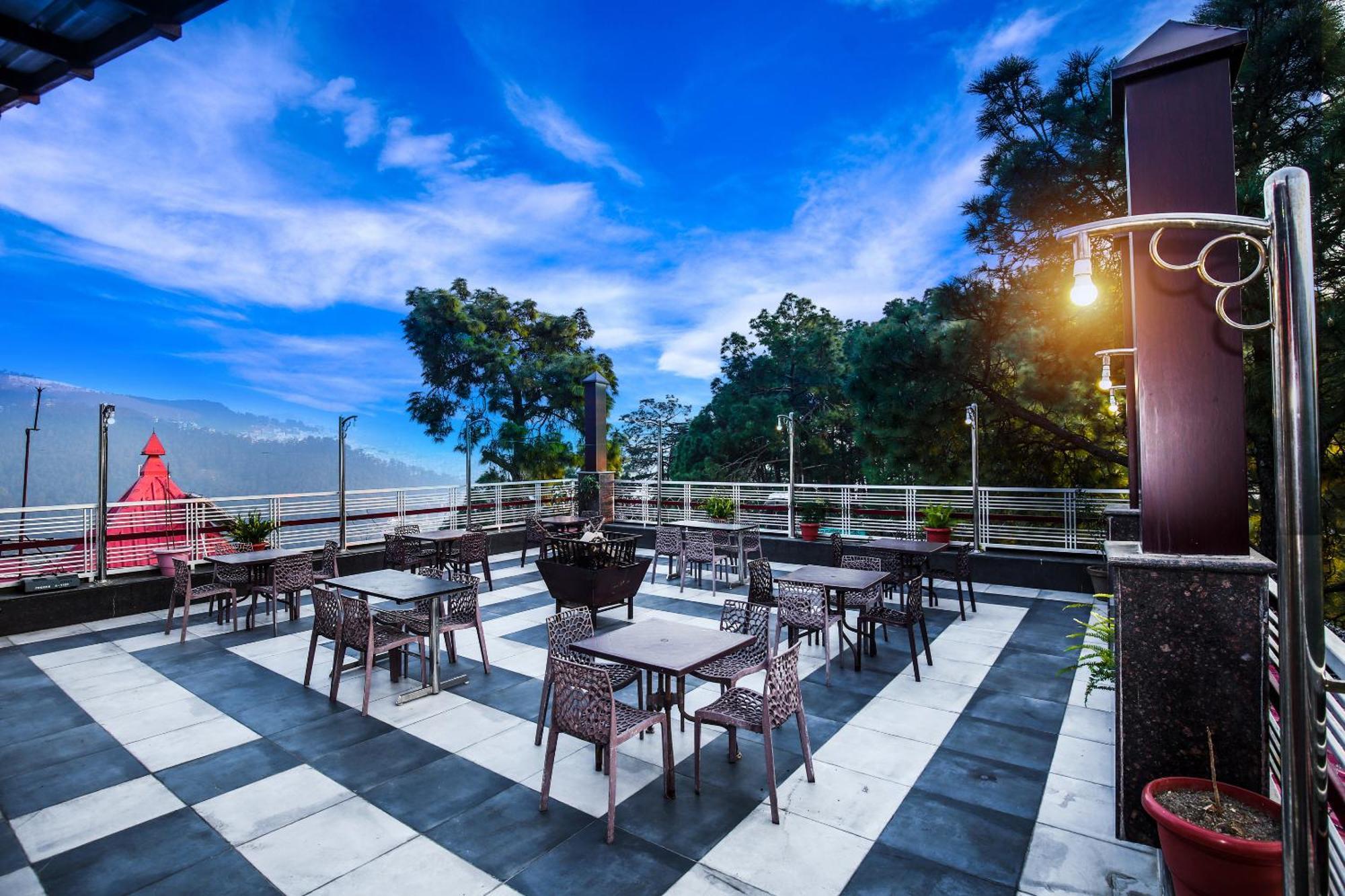 Hotel White Grand Shimla - In City Centre - A Centrally Ac Hotel Екстериор снимка