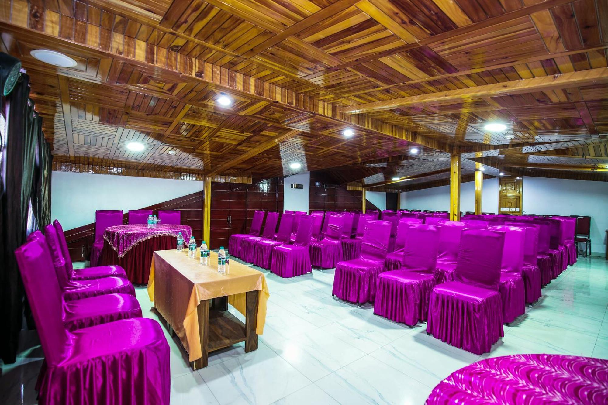Hotel White Grand Shimla - In City Centre - A Centrally Ac Hotel Екстериор снимка