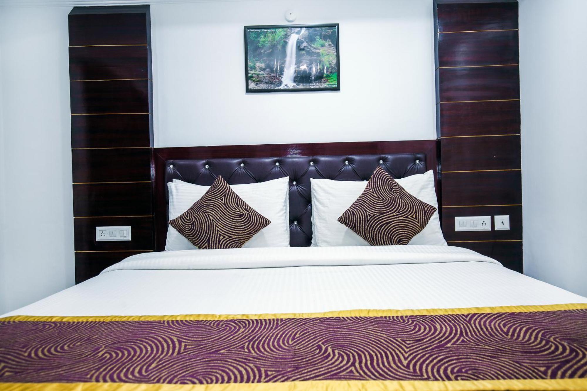 Hotel White Grand Shimla - In City Centre - A Centrally Ac Hotel Екстериор снимка