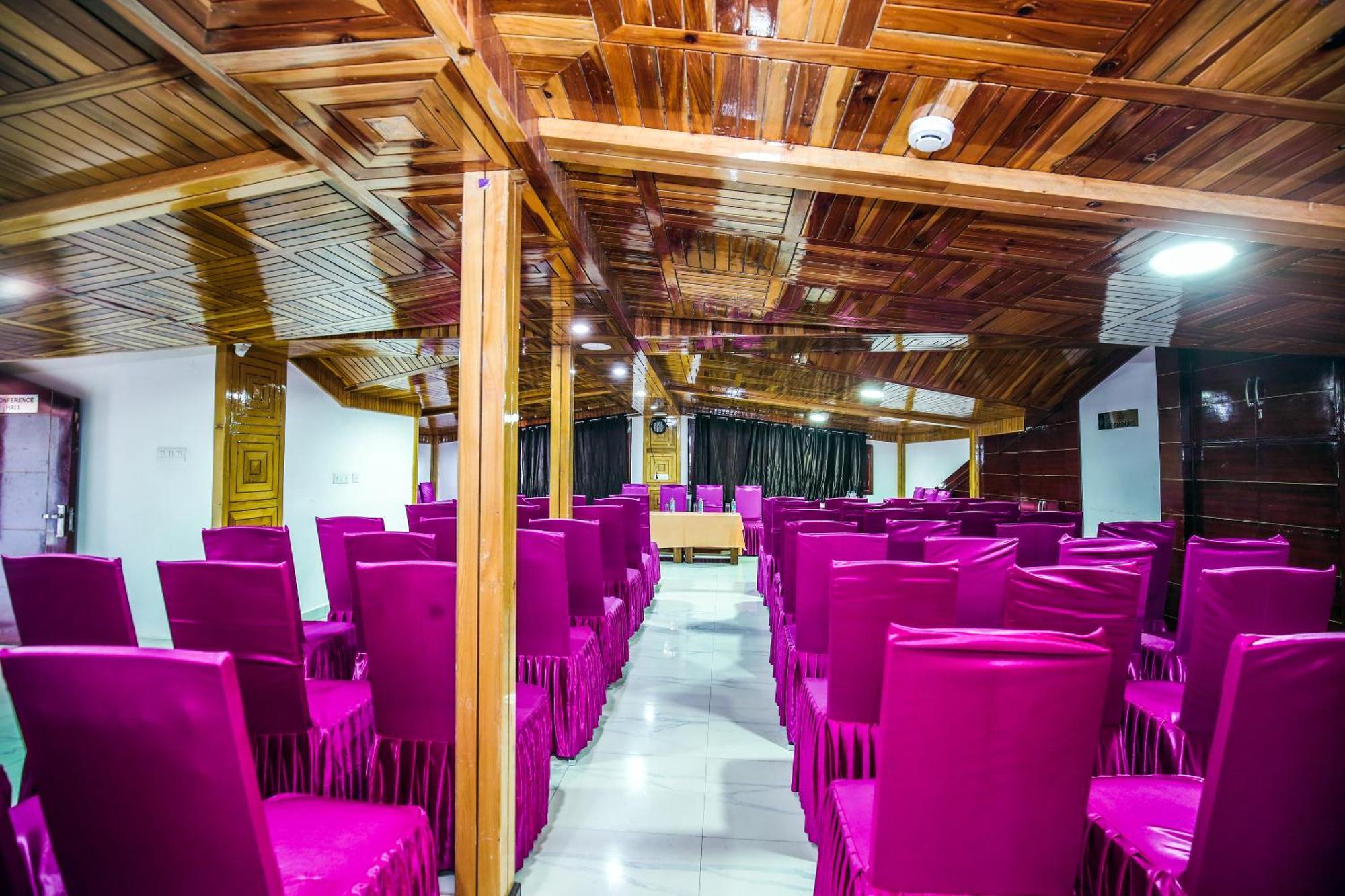 Hotel White Grand Shimla - In City Centre - A Centrally Ac Hotel Екстериор снимка