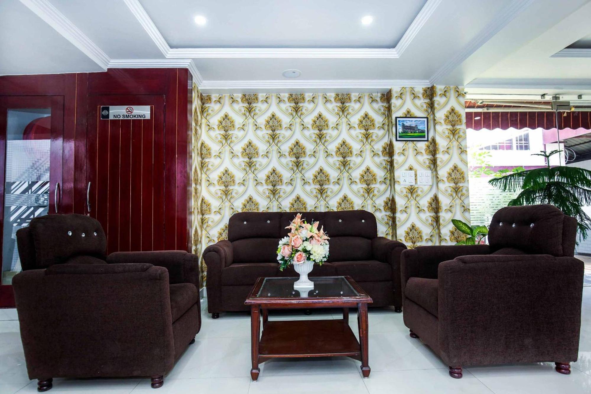 Hotel White Grand Shimla - In City Centre - A Centrally Ac Hotel Екстериор снимка