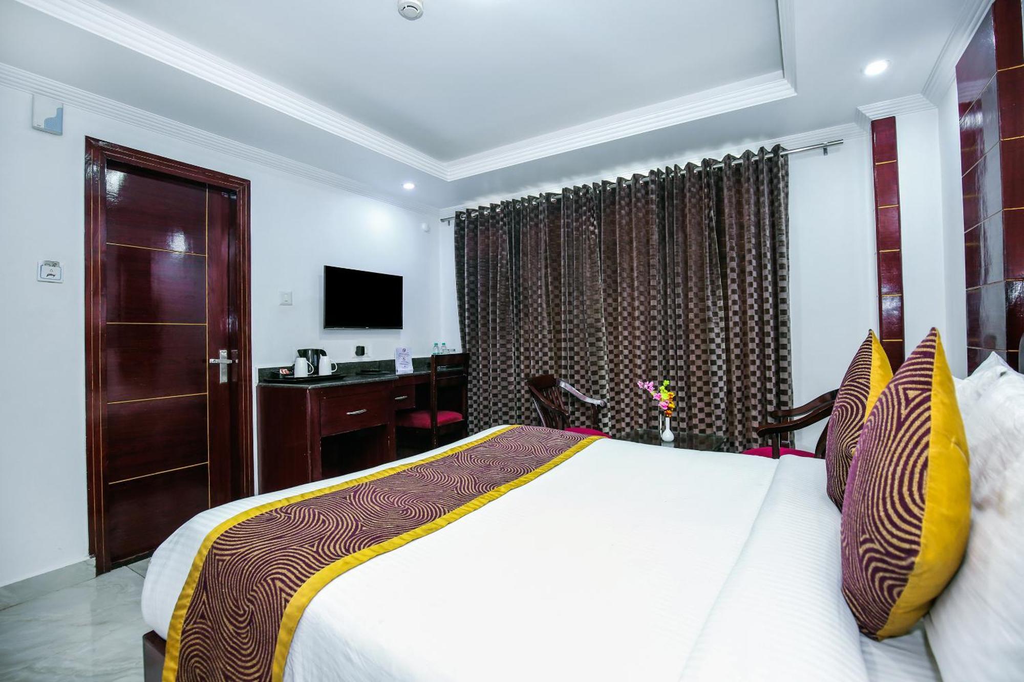Hotel White Grand Shimla - In City Centre - A Centrally Ac Hotel Екстериор снимка