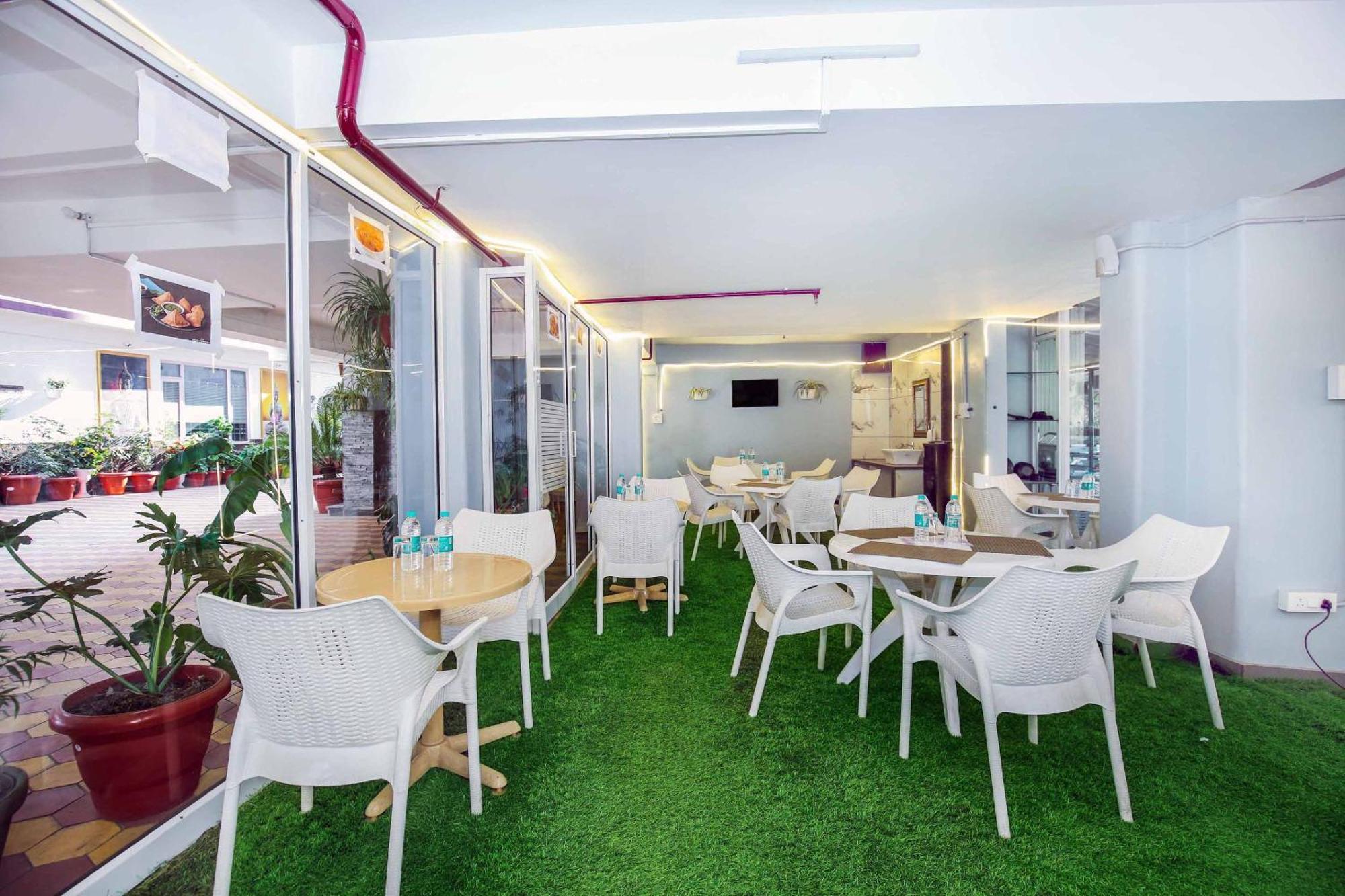 Hotel White Grand Shimla - In City Centre - A Centrally Ac Hotel Екстериор снимка